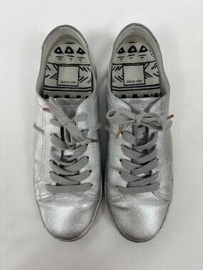 Dolce Vita Zalen Silver Metallic Leather Sneakers 8.5 Thick Insole Low Top